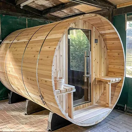 Pet Friendly In With Sauna بيت للعطل *